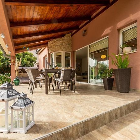 Villa Peace Zara Esterno foto